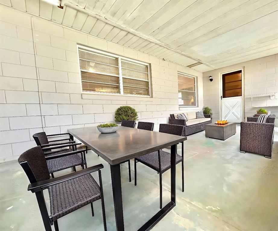 530 Park Avenue, Unit 532 Umatilla, FL 32784 - Photo 17 of 26 a view of a workspace with furniture