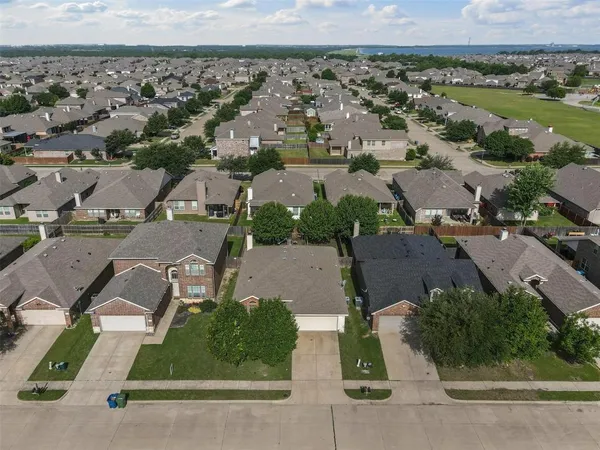 an aerial view of multiple house