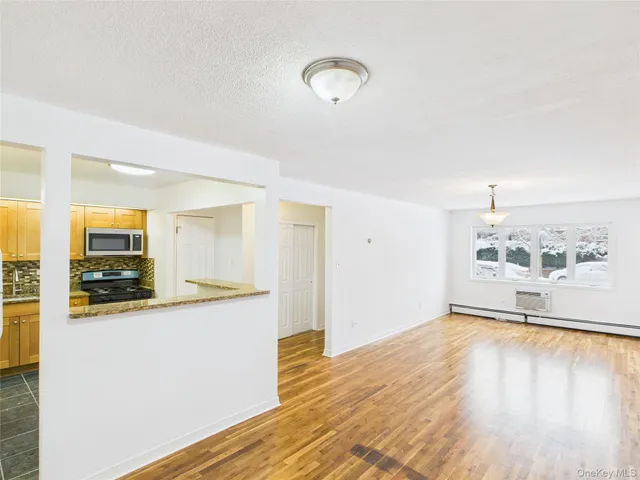 $3,000 | 81-15 31st Avenue | Jackson Heights