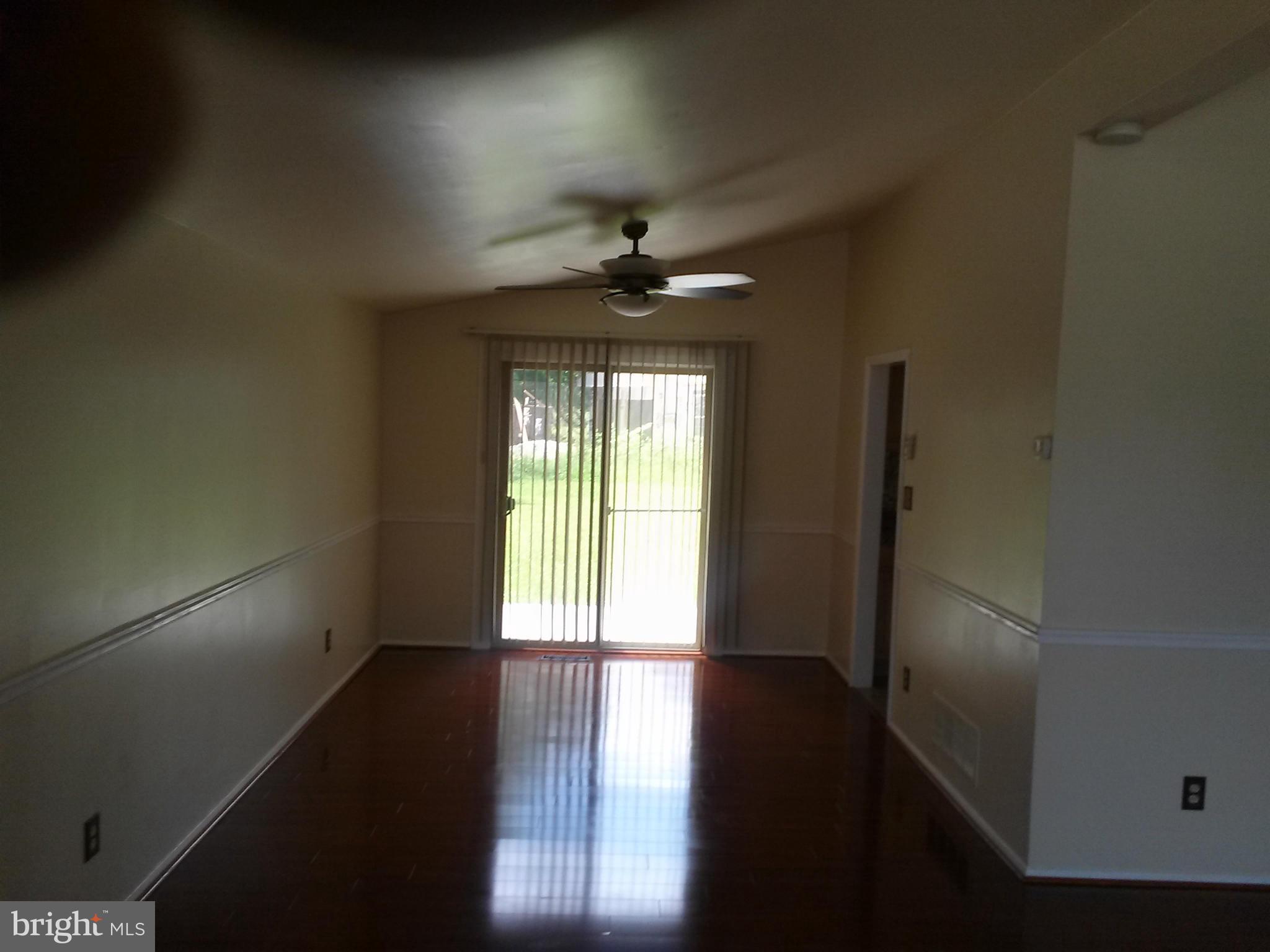 3804 Kilburn Road Randallstown, MD 21133 - Photo 12 of 30 Living Room