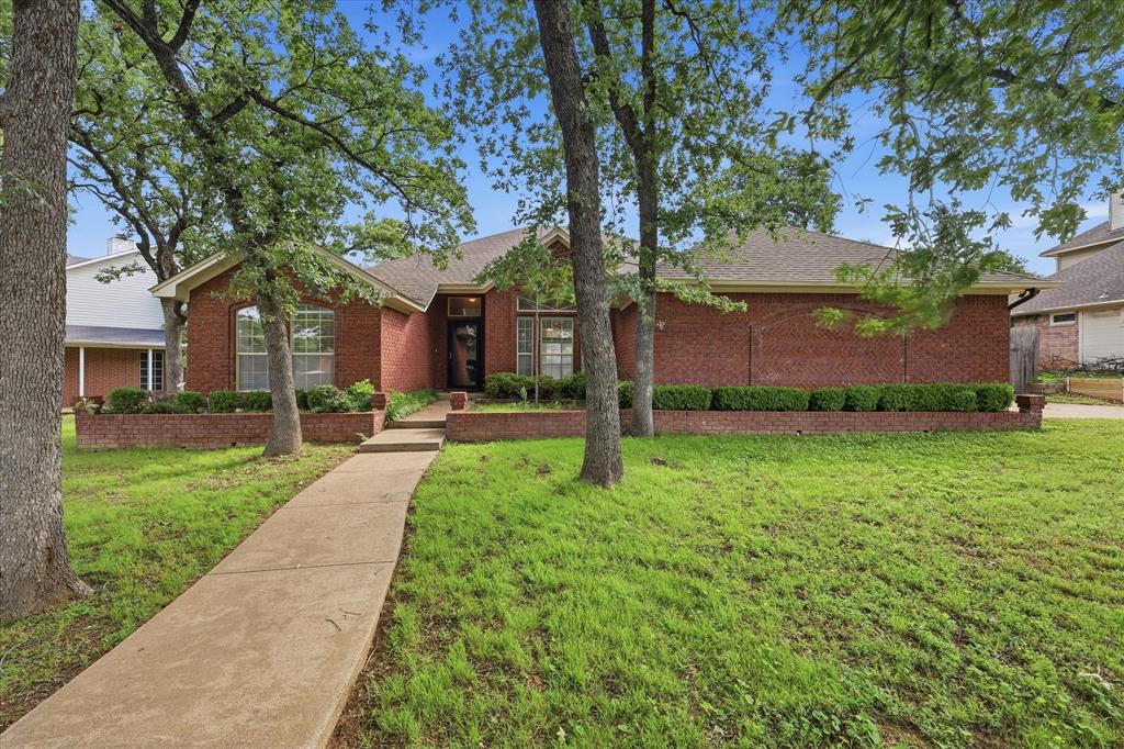 5505 Eagle Rock Road Arlington, TX 76017 - Photo 1 of 34