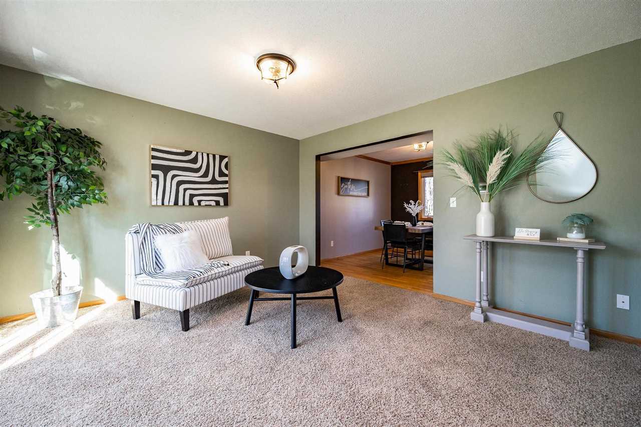 7110 Doubletree Road Northeast Cedar Rapids, IA 52402 - Photo 5 of 45 Gallery Image 5
