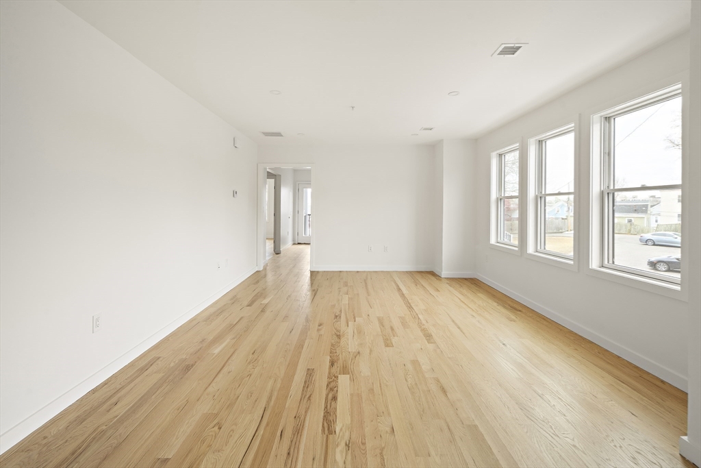 25 Hillsboro Street, Unit 2 Boston, MA 02125 - Photo 12 of 20