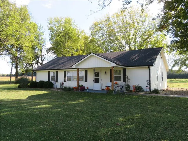 $319,000 | 34361 West 363rd Street, Osawatomie, KS 66064