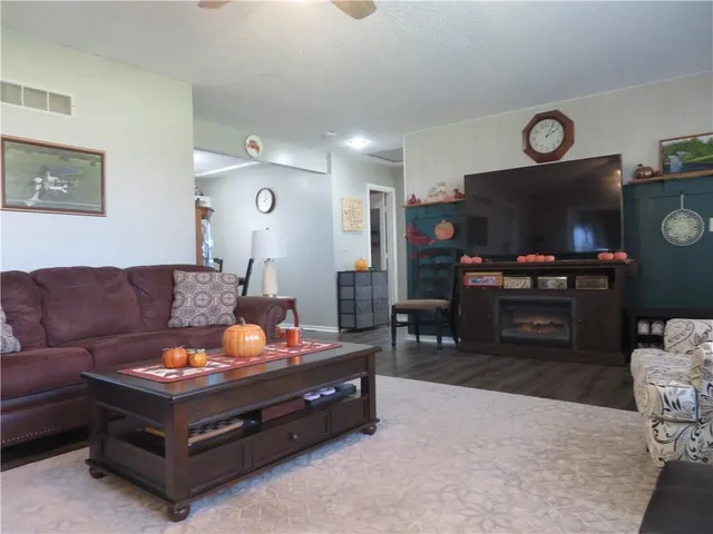 $319,000 | 34361 West 363rd Street, Osawatomie, KS 66064