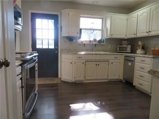 $319,000 | 34361 West 363rd Street, Osawatomie, KS 66064