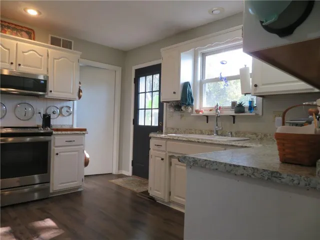 $319,000 | 34361 West 363rd Street, Osawatomie, KS 66064