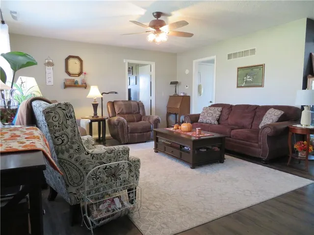 $319,000 | 34361 West 363rd Street, Osawatomie, KS 66064