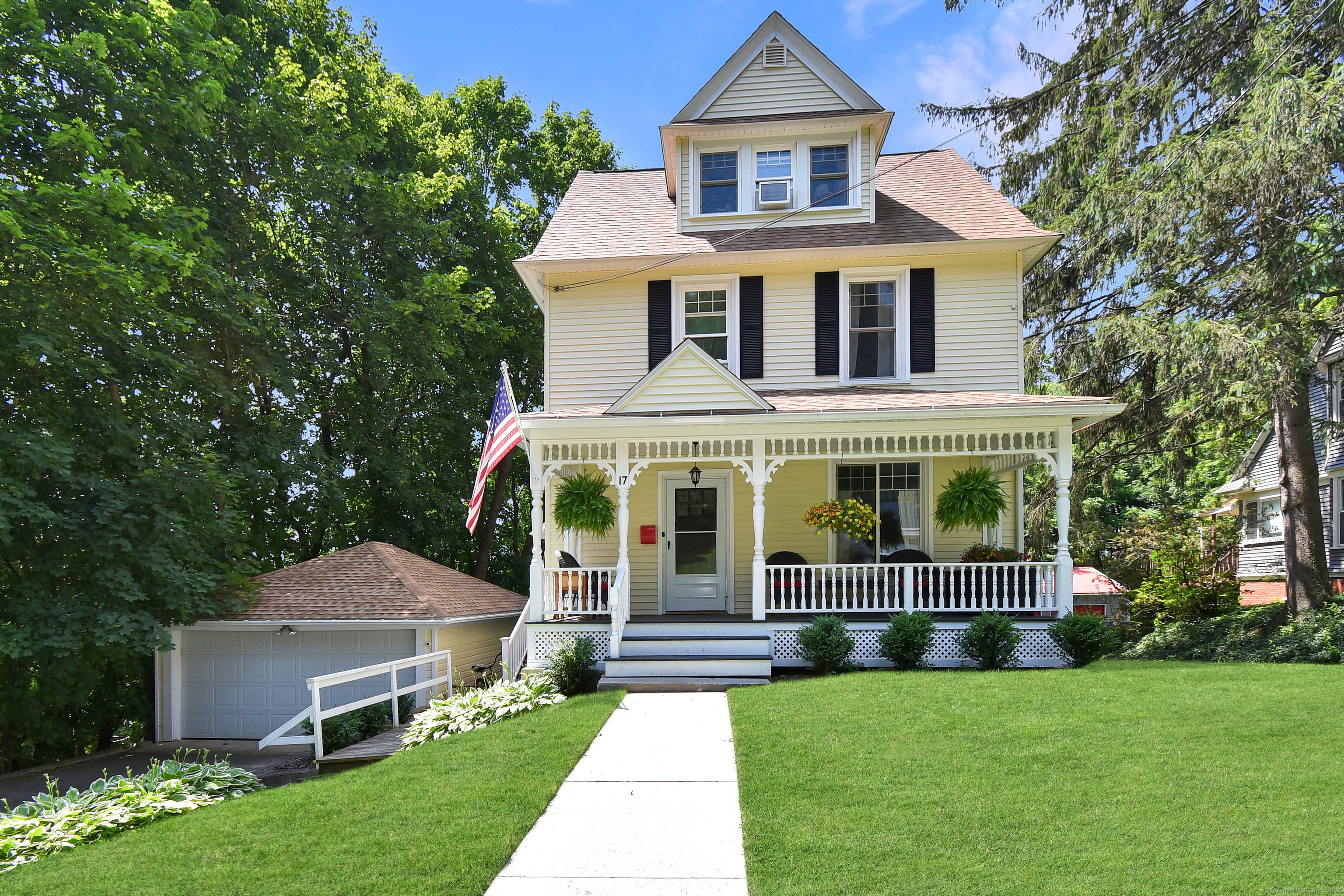 17 Adams Street Winchester, CT 06098 - Photo 1 of 1