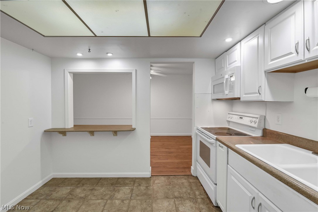 22701 Center Ridge Road, Unit 212 Rocky River, OH 44116 - Photo 10 of 41