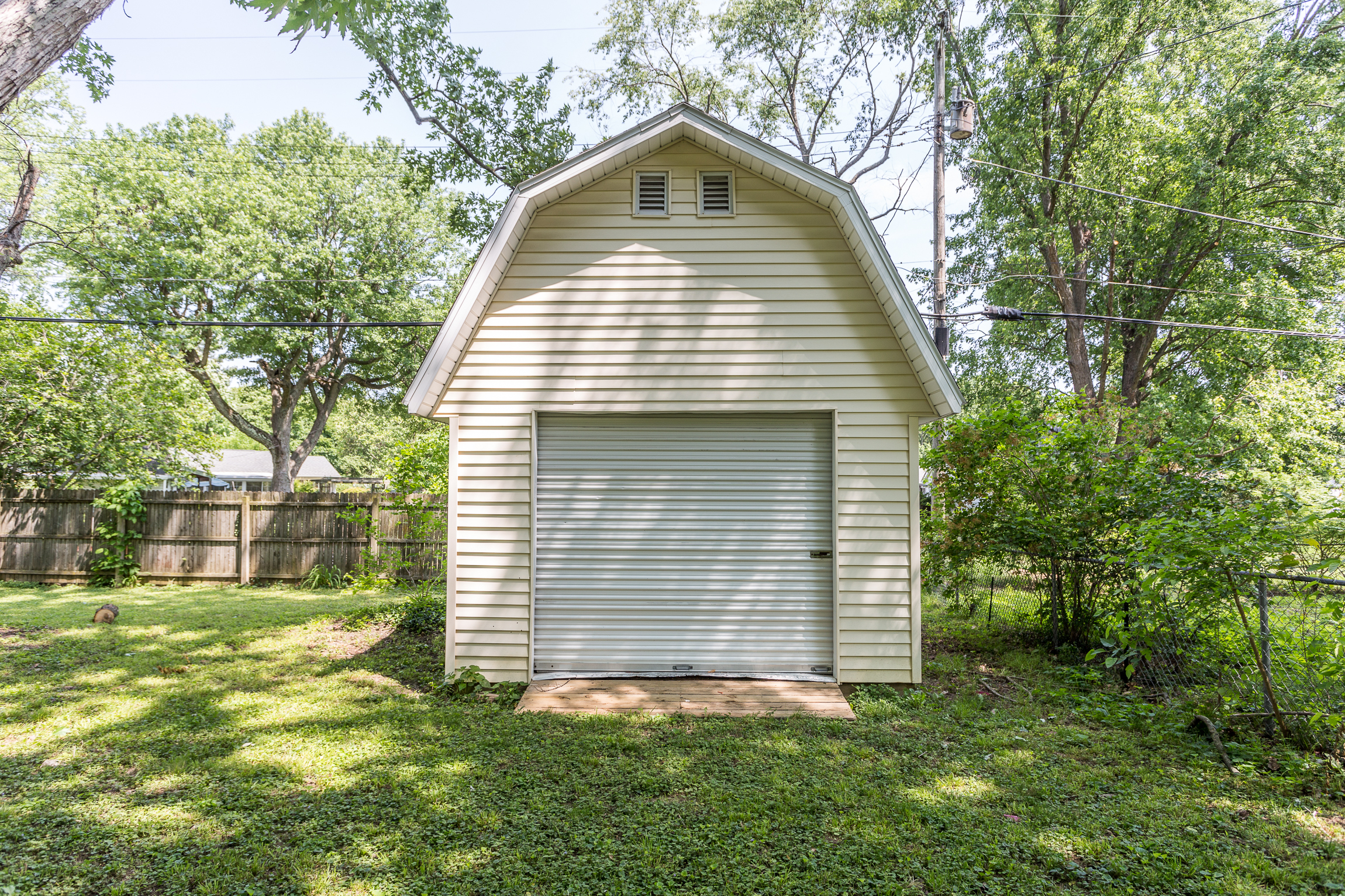 2204 Ruth Drive Indianapolis, IN 46240 - Photo 31 of 32 Gallery Image 31