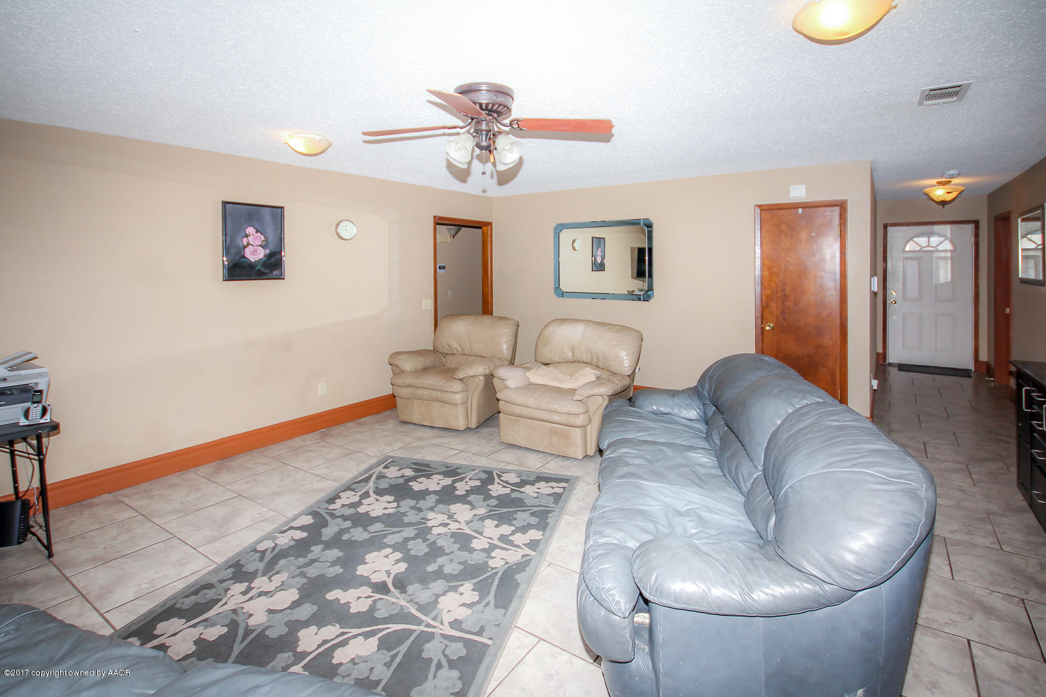 8113 Coronado Trail Amarillo, TX 79110 - Photo 4 of 25 Living Area