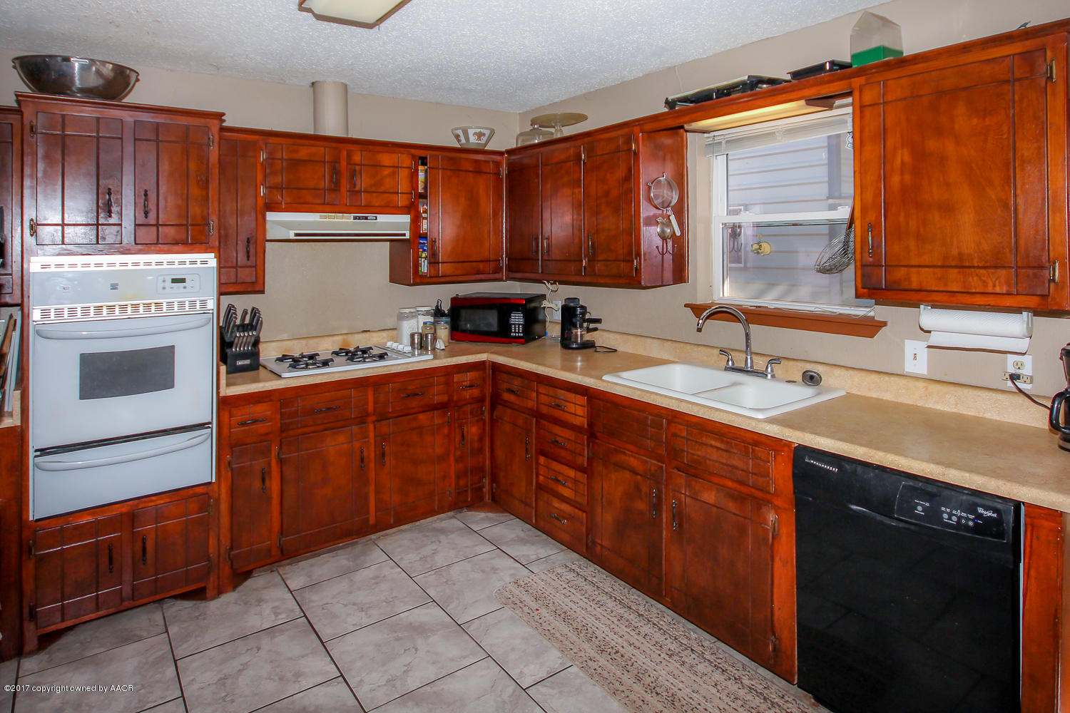 8113 Coronado Trail Amarillo, TX 79110 - Photo 8 of 25 Kitchen