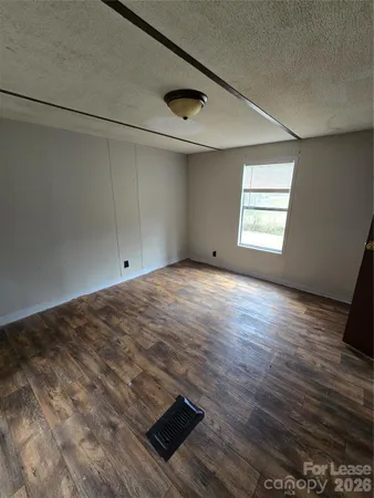 $1,300 | 3497 Deerbrook Road, Lenoir, NC 28645