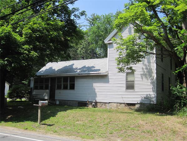 81 Kendall Road Tyngsborough, MA 01879 - Photo 3 of 8 Gallery Image 3