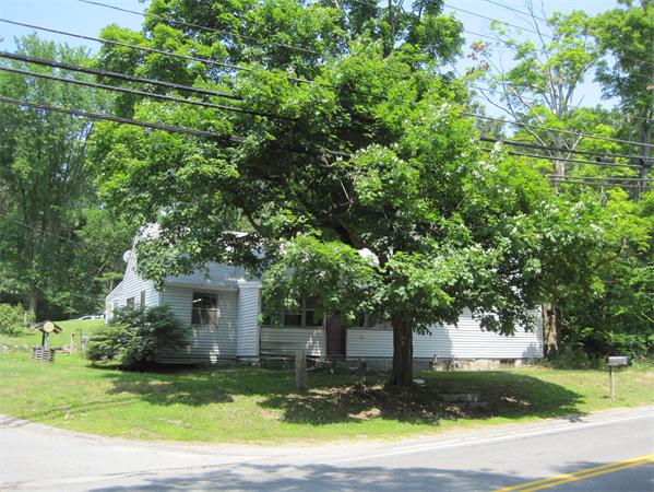 81 Kendall Road Tyngsborough, MA 01879 - Photo 5 of 8 Gallery Image 5