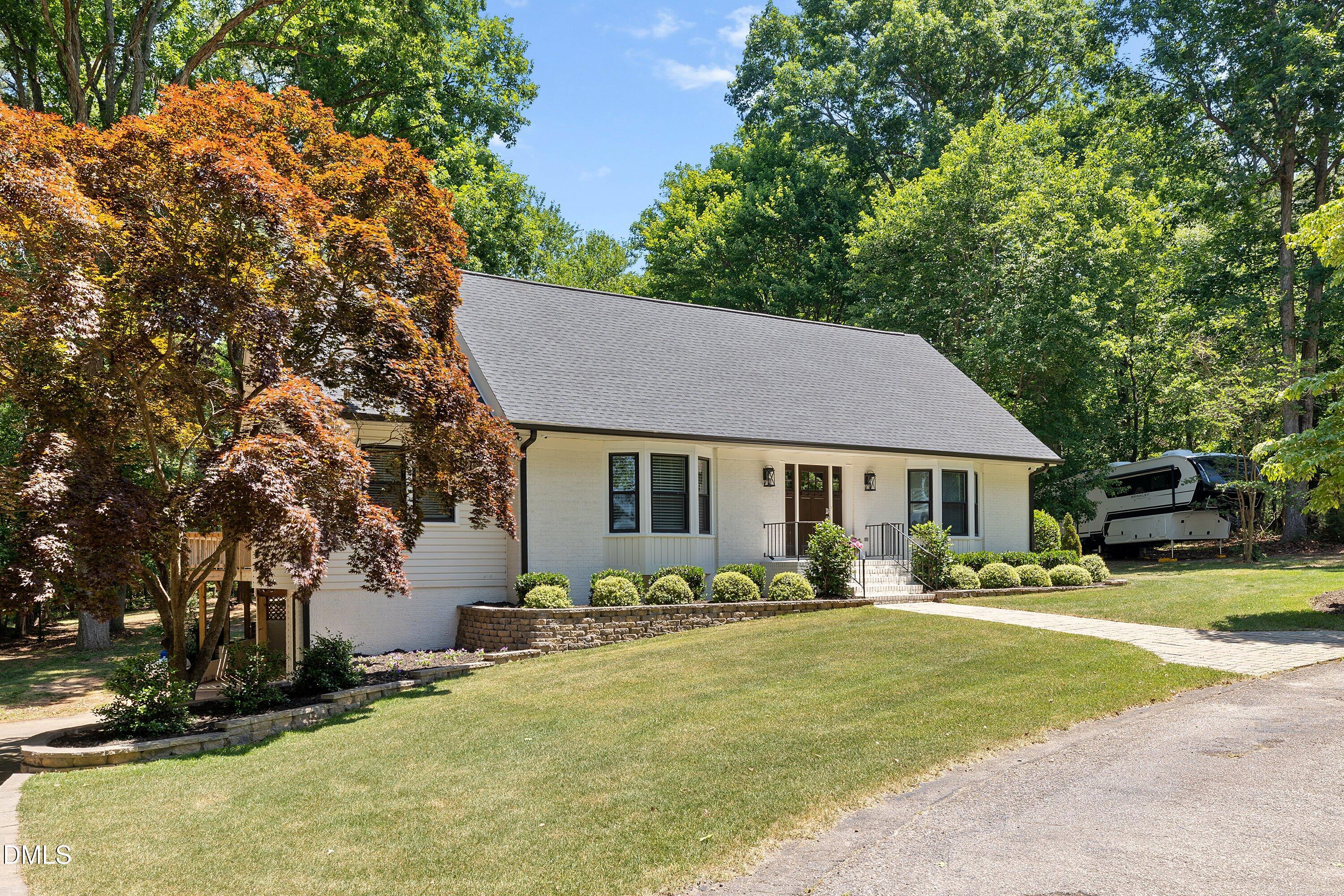 5516 Yates Mill Pond Road Raleigh, NC 27606 - Photo 4 of 89
