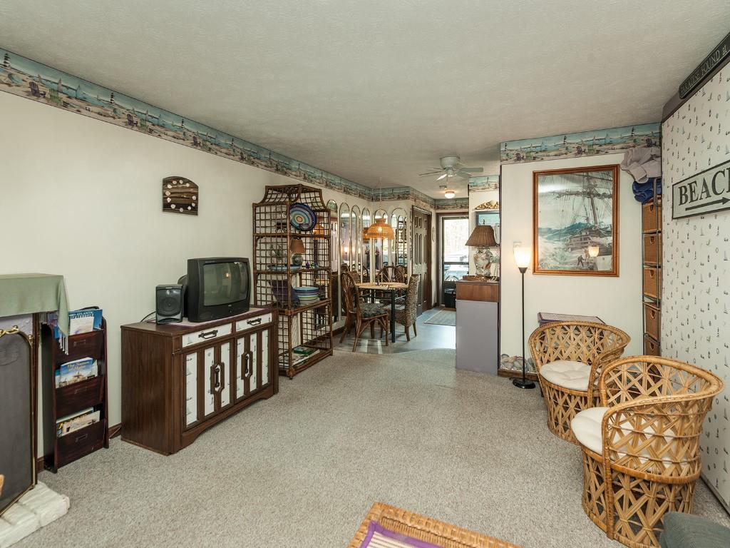 60 Pine Hill Road South, Unit 305 Cape Neddick, ME 03902 - Photo 10 of 13 Photo