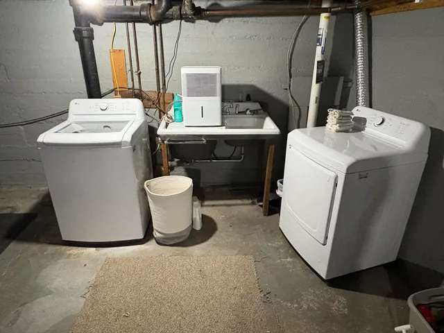 $325,000 | 105 Winter Street, Lewiston, ME 04240