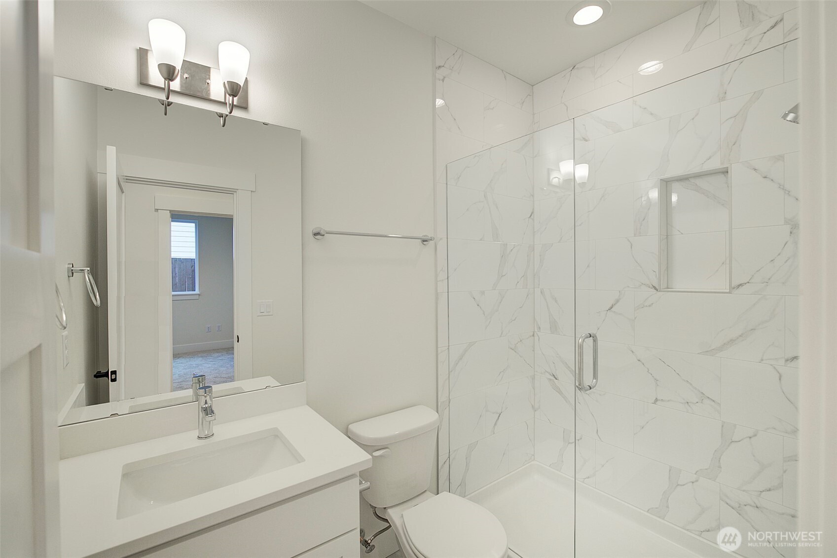 727 Covington Avenue Snohomish, WA 98290 - Photo 12 of 36 a bathroom with a sink toilet and shower