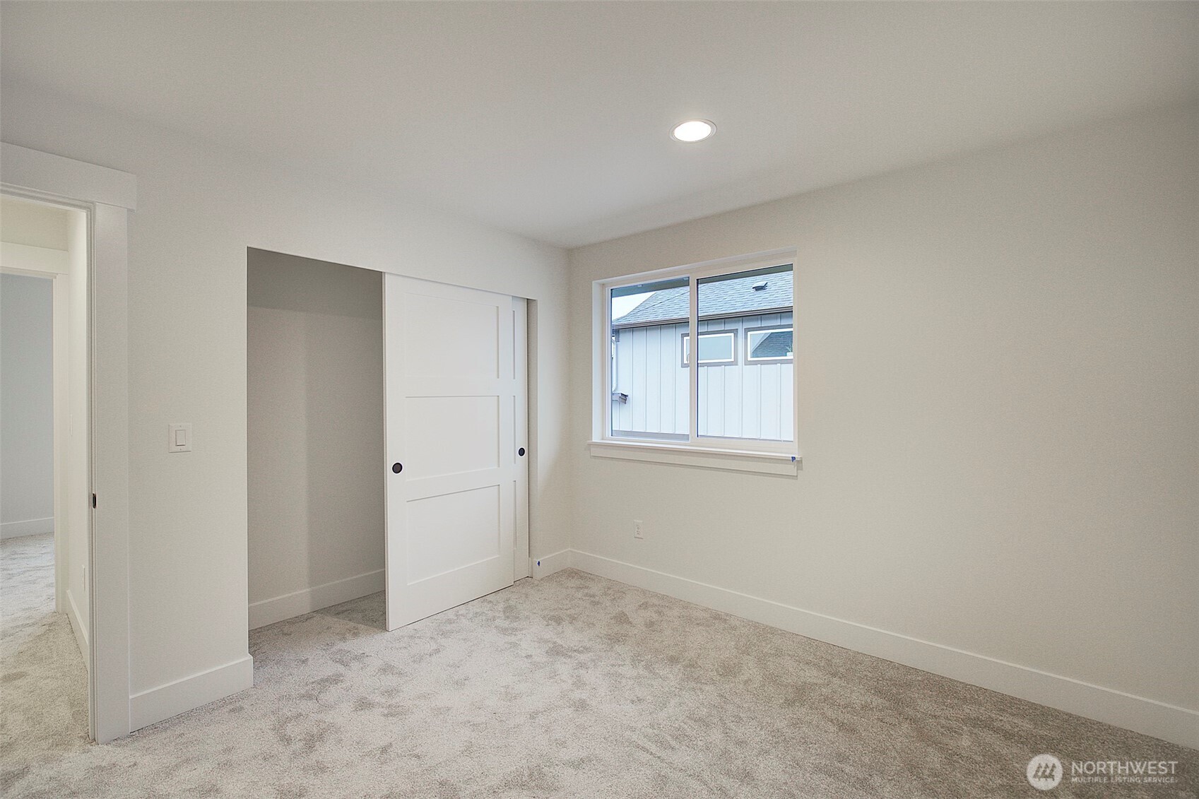 727 Covington Avenue Snohomish, WA 98290 - Photo 23 of 36 an empty room with windows