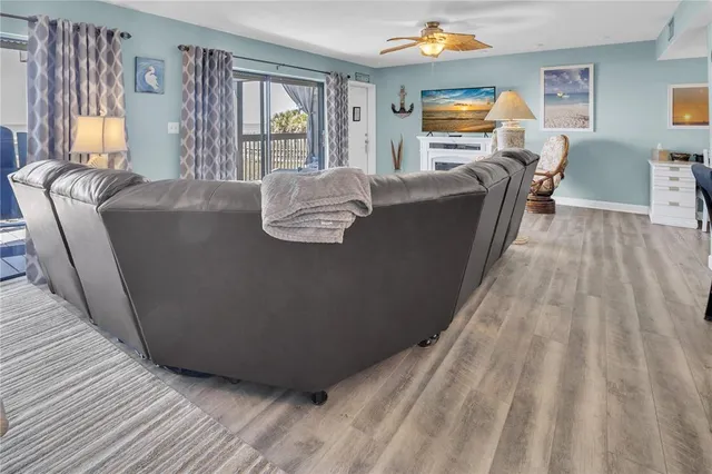 $3,164 | 200 120th Avenue West, Unit 3A, Treasure Island, FL 33706