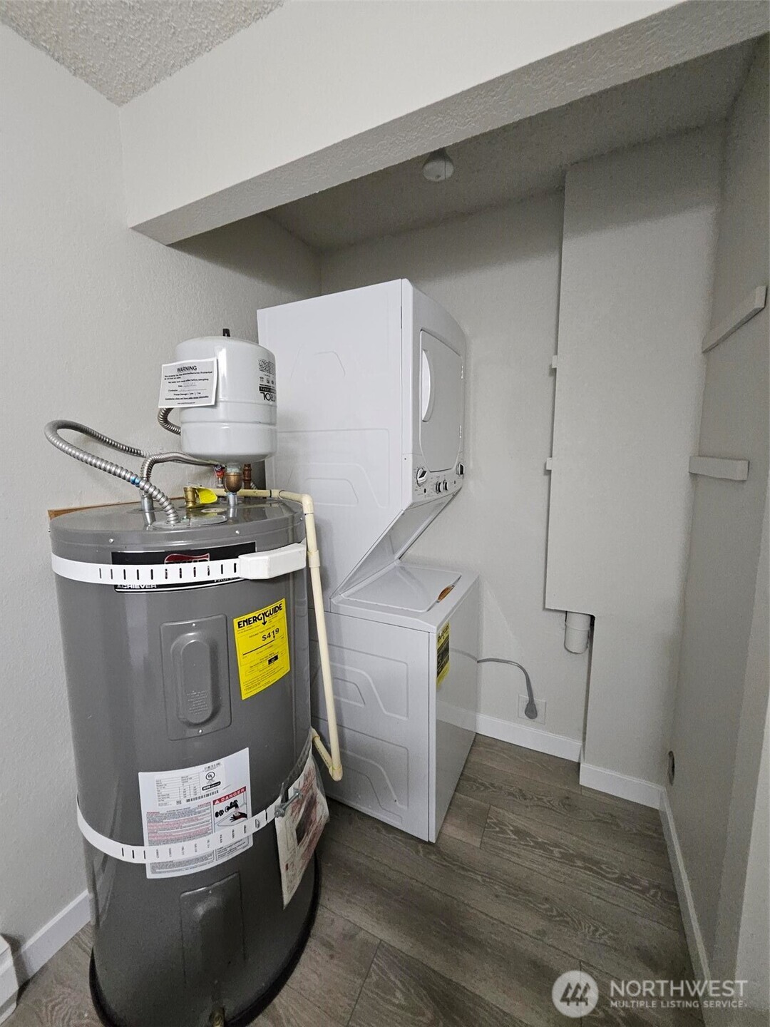 2611 Northeast 4th Street, Unit 234 Renton, WA 98056 - Photo 12 of 14