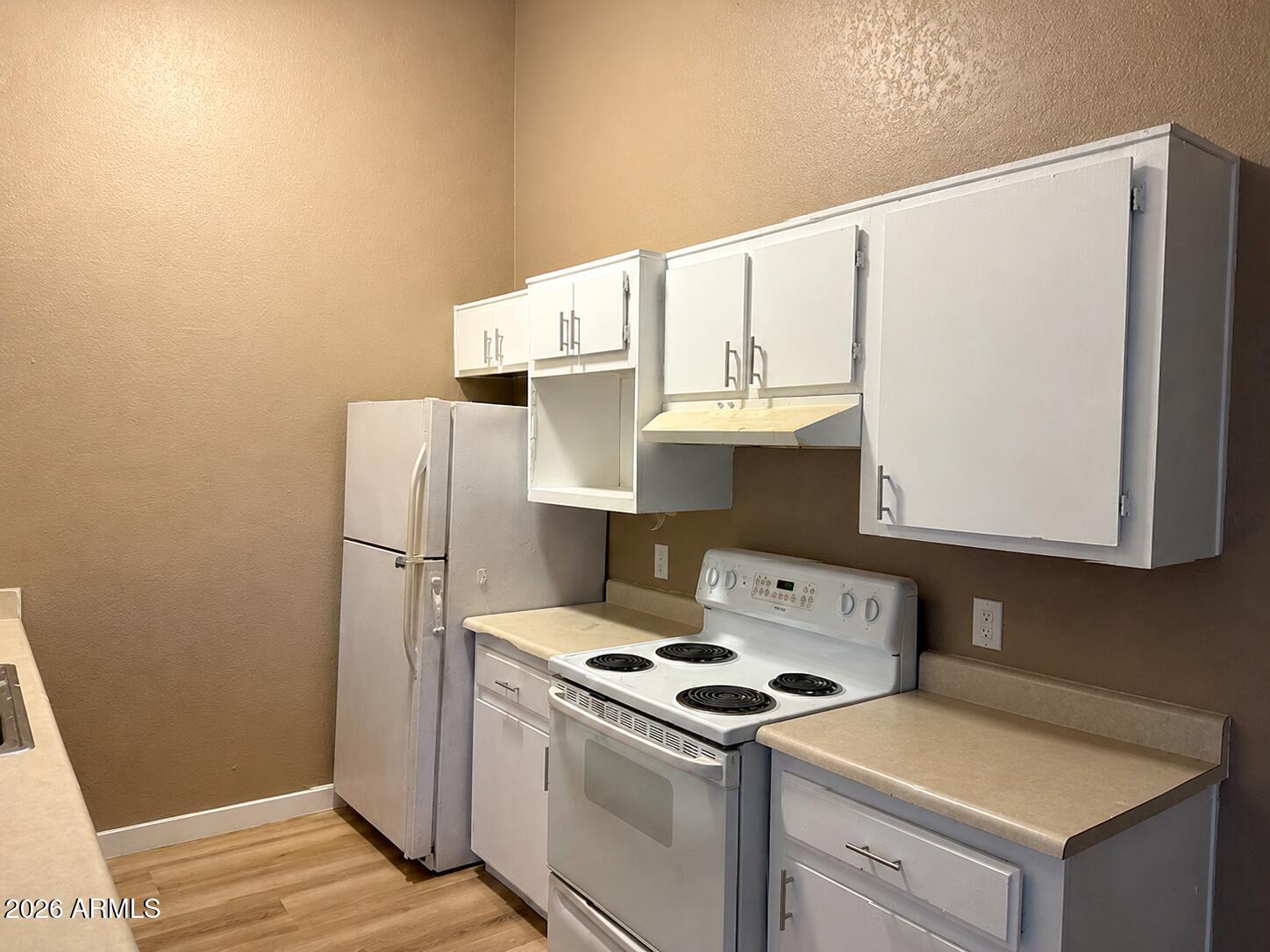 416 North Roca Mesa, AZ 85213 - Photo 7 of 10