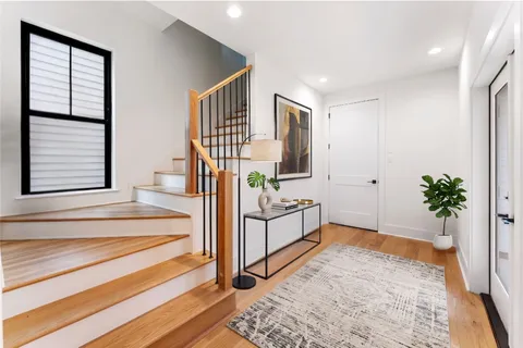 $699,900 | 517 East 4th Street, Houston, TX 77007