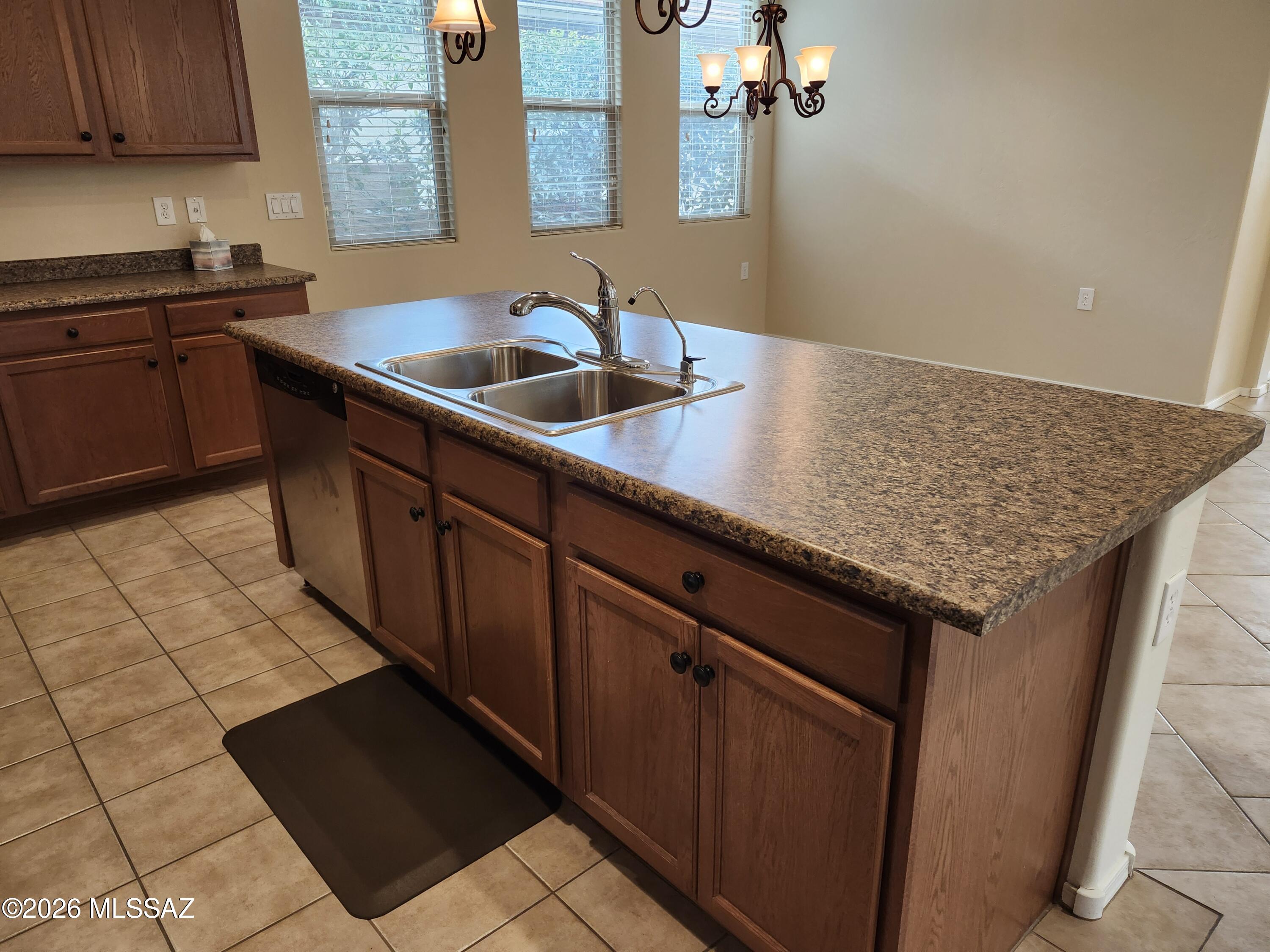 13979 East Cheavront Loop Vail, AZ 85641 - Photo 12 of 39 20260507_150009