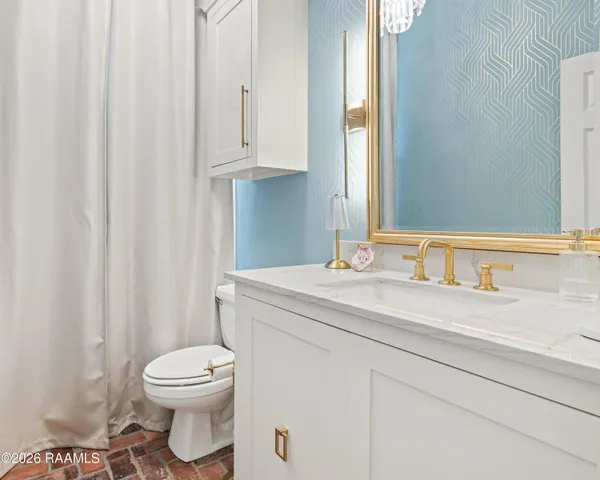 $589,000 | 302 Farmington Drive, Lafayette, LA 70503