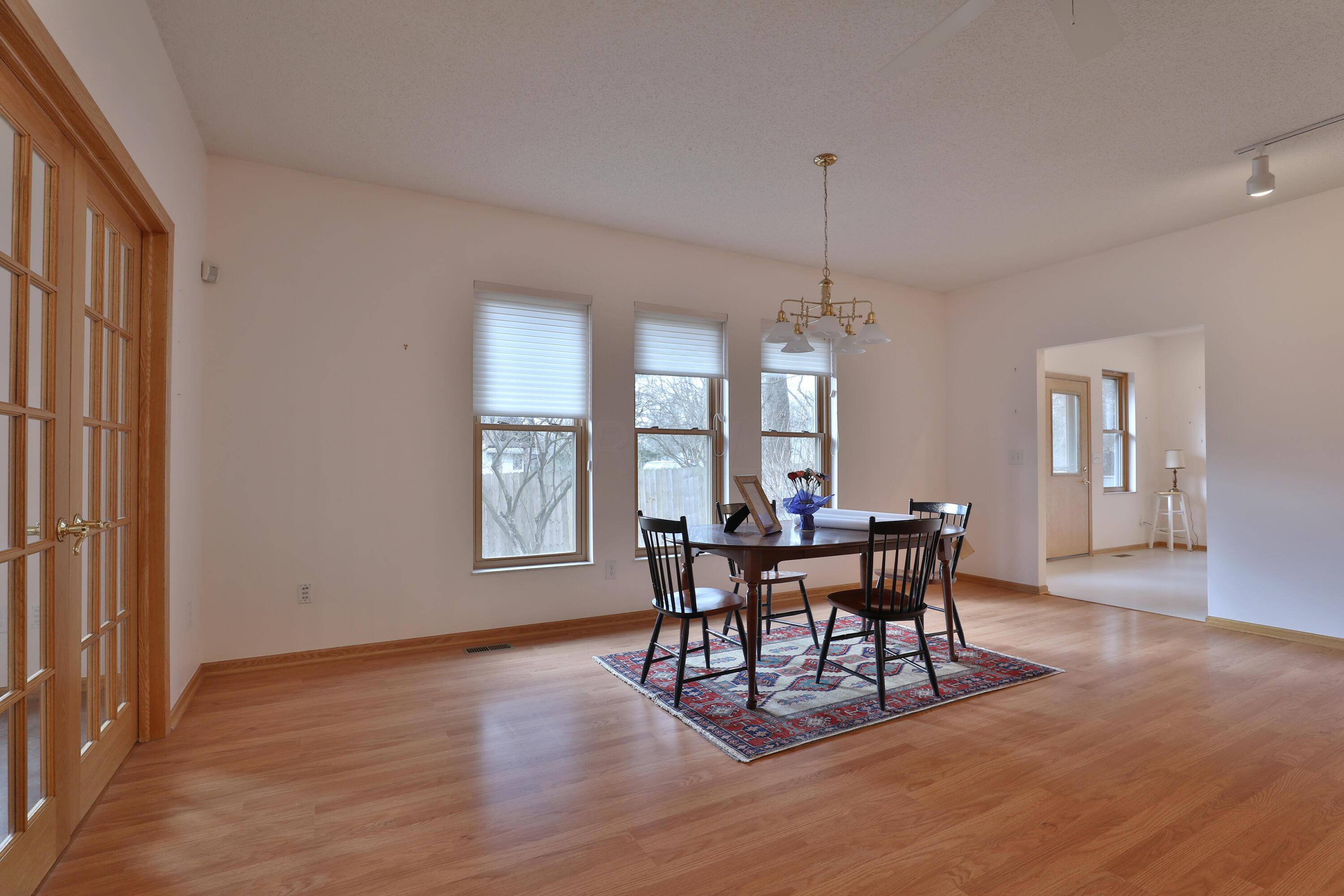5892 Linworth Road Columbus, OH 43085 - Photo 13 of 68 5892-Linworth-13