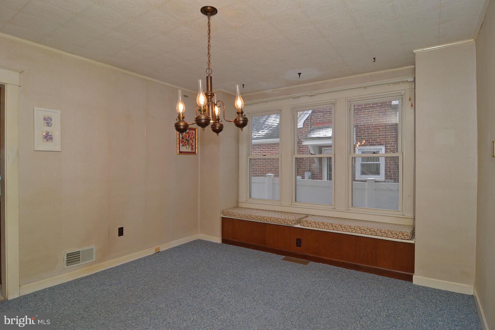 643 Haig Boulevard Reading, PA 19607 - Photo 8 of 33