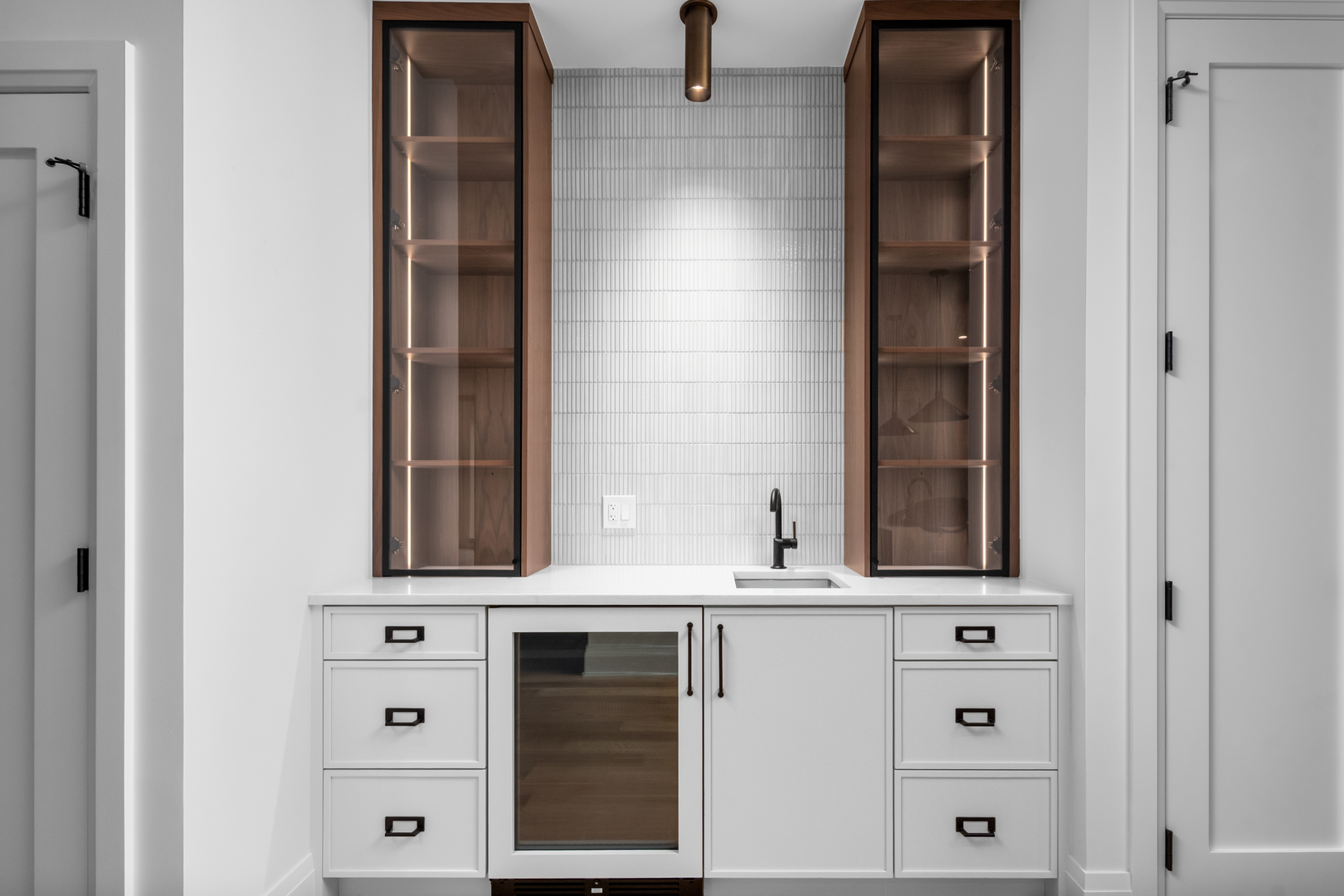 2832 North Racine Avenue, Unit 2W Chicago, IL 60657 - Photo 7 of 31