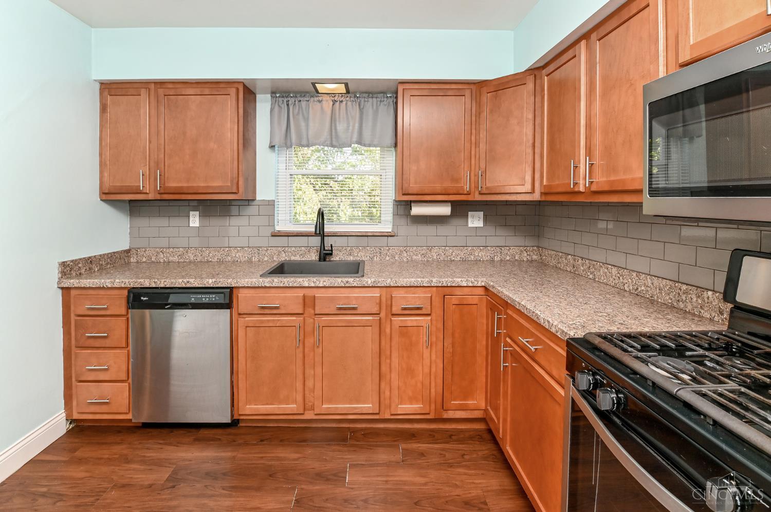 5618 Leumas Road Cincinnati, OH 45239 - Photo 11 of 48 Gallery Image 11
