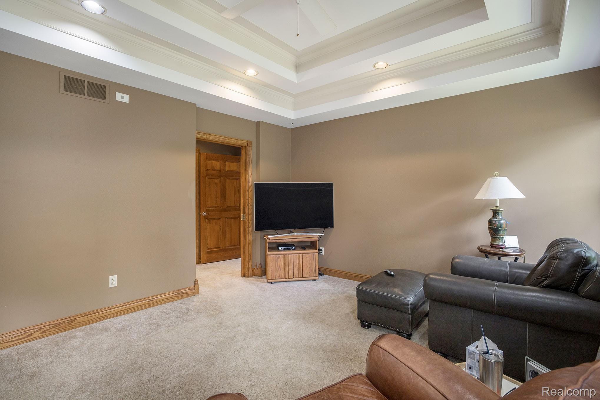 699 East Davis Road Howell, MI 48843 - Photo 15 of 42 Family Room