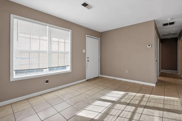 $104,900 | 4306 University Street, Memphis, TN 38127