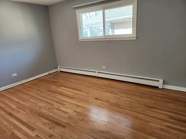 $1,750 | 1018 South 11th Avenue, Unit 2, Maywood, IL 60153