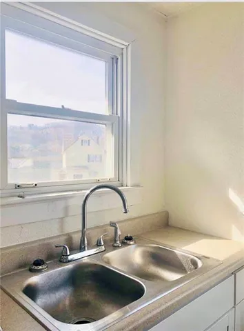 a close view of sink and tap