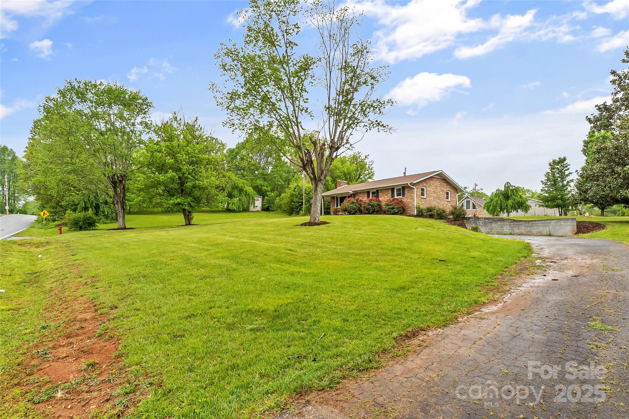 2333 Harmony Grove Road Nebo, NC 28761 - Photo 6 of 36 Gallery Image 6