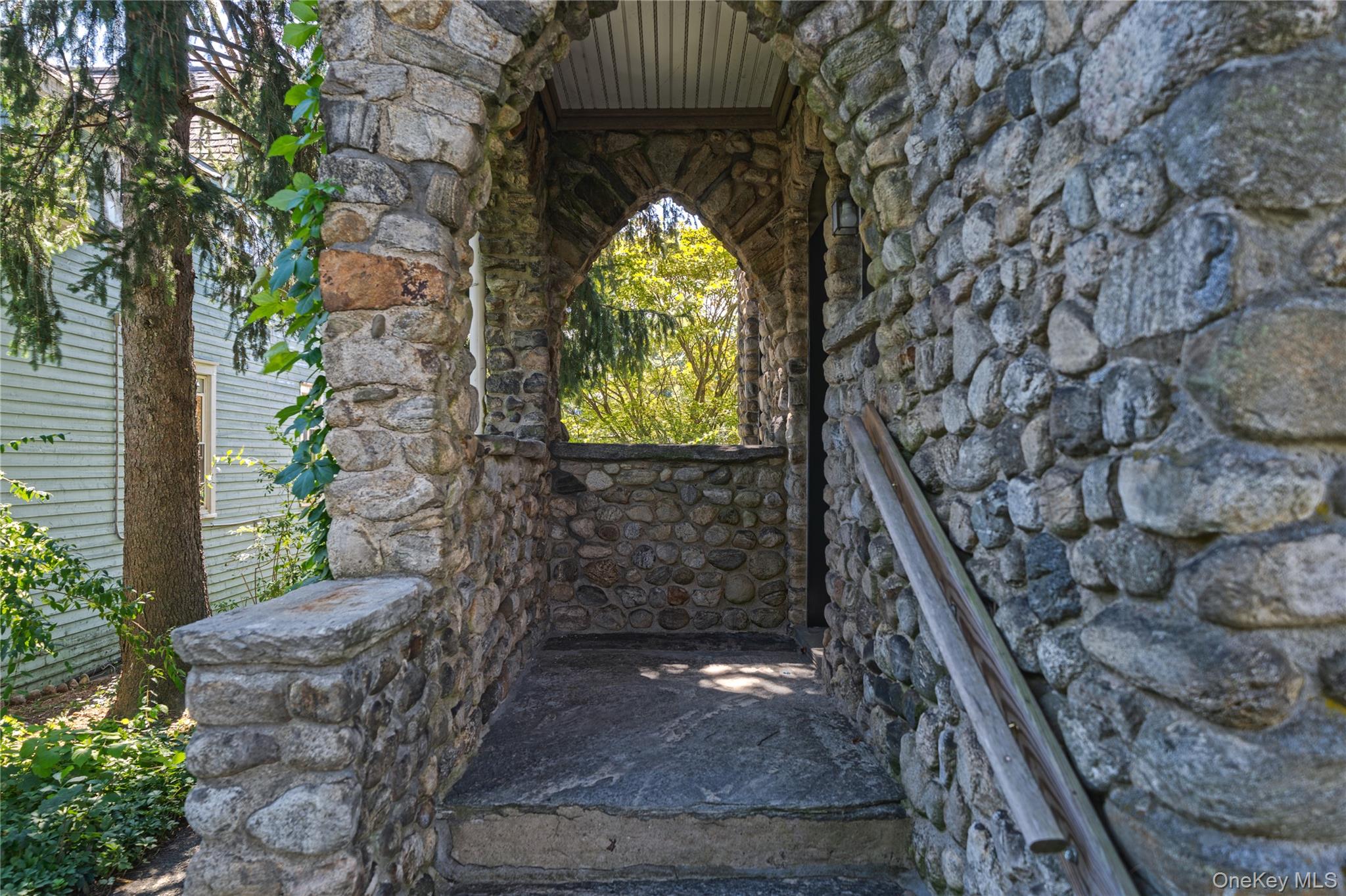 16 Bedford Road, Unit 1 Katonah, NY 10536 - Photo 11 of 13 a view of yard