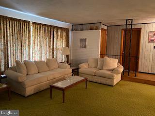 639 Garton Road Bridgeton, NJ 08302 - Photo 4 of 31 Living Room