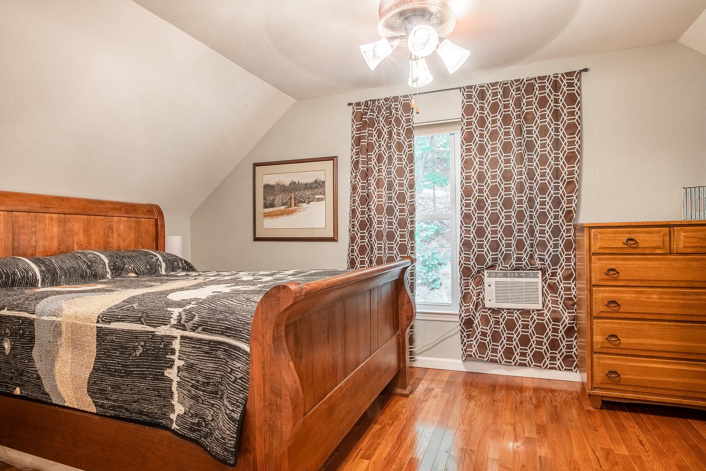 421 Woodcock Road Dunlap, TN 37327 - Photo 12 of 63 BEDROOM 1