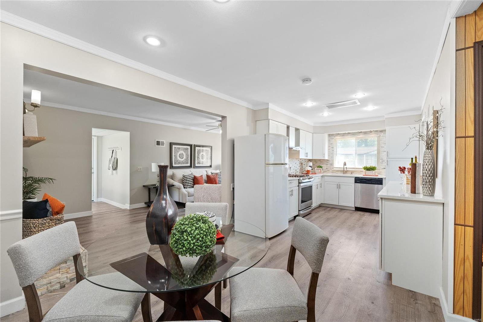 912 Buckley Road St. Louis, MO 63125 - Photo 13 of 42 Gallery Image 13