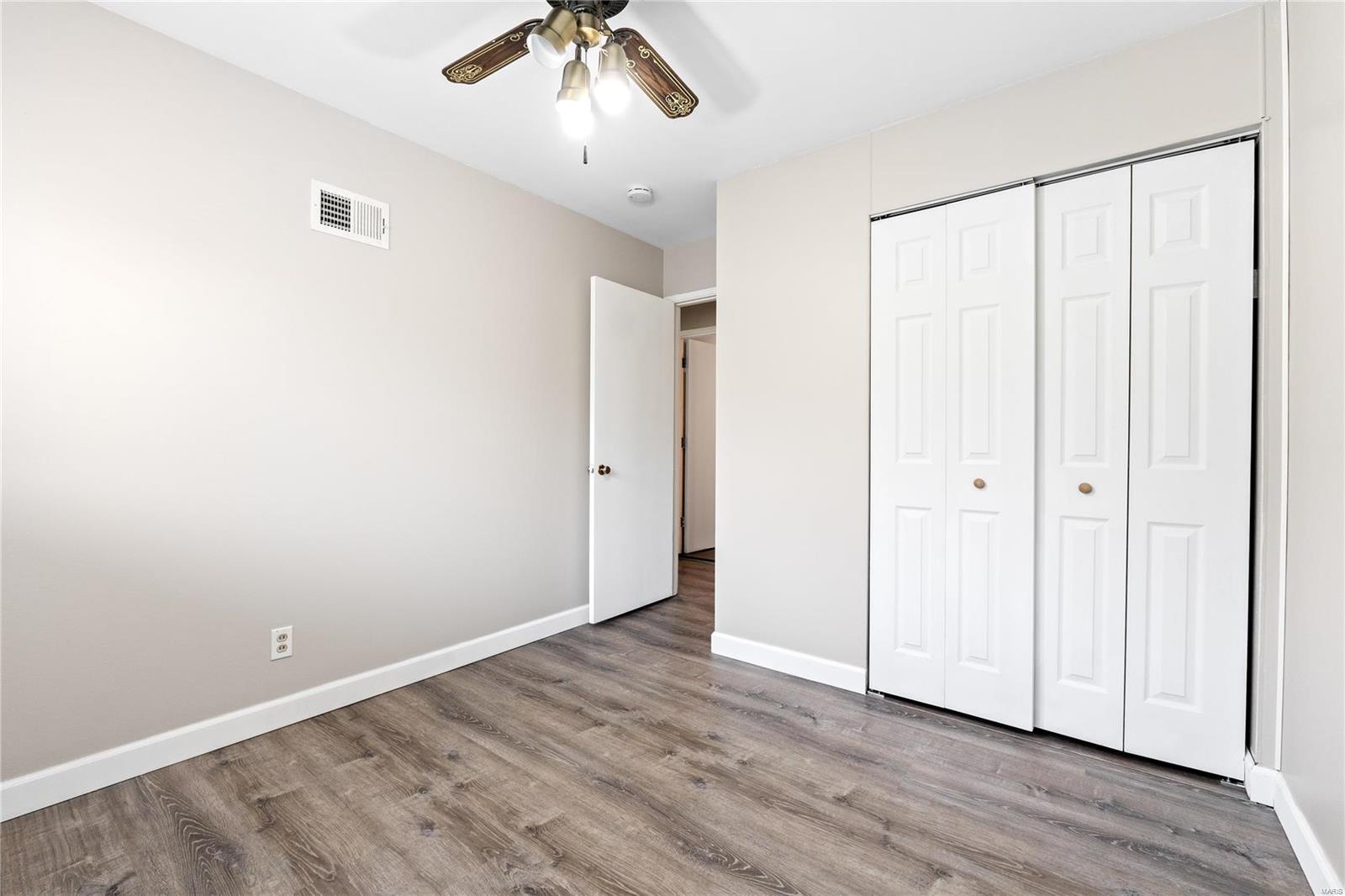 912 Buckley Road St. Louis, MO 63125 - Photo 21 of 42 Gallery Image 21