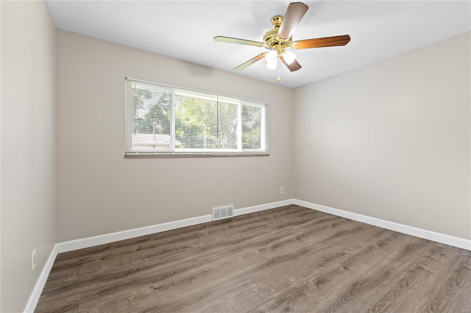 912 Buckley Road St. Louis, MO 63125 - Photo 23 of 42 Gallery Image 23