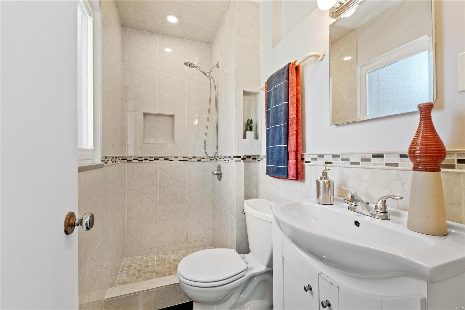 912 Buckley Road St. Louis, MO 63125 - Photo 27 of 42 Gallery Image 27