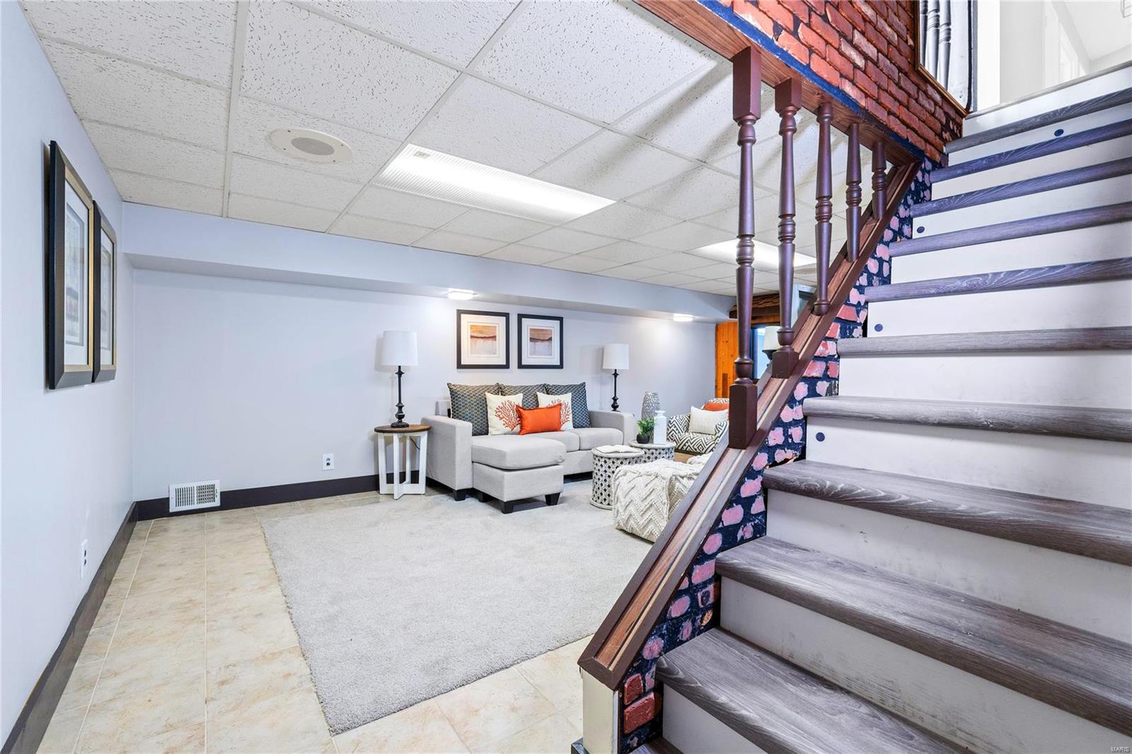 912 Buckley Road St. Louis, MO 63125 - Photo 28 of 42 Gallery Image 28