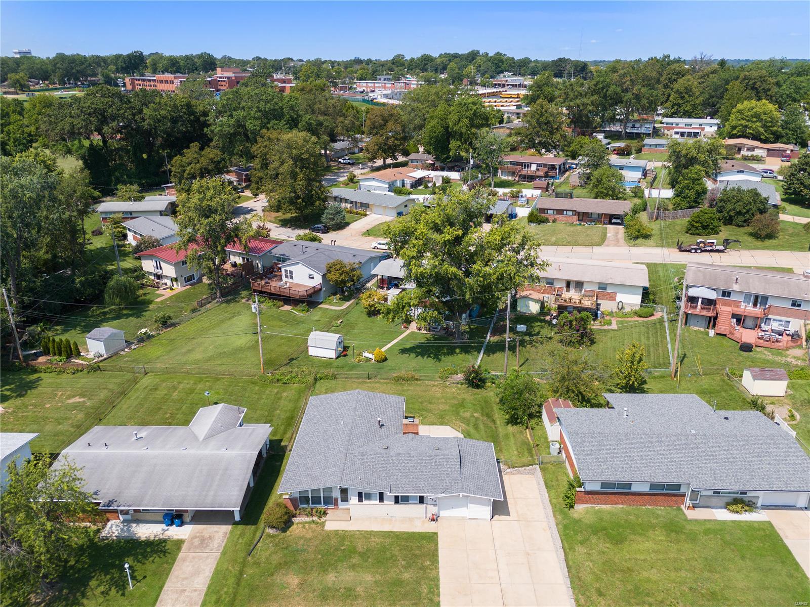 912 Buckley Road St. Louis, MO 63125 - Photo 3 of 42 Gallery Image 3