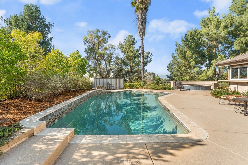 1632 Country Club Drive Redlands, CA 92373 - Photo 44 of 54 a view of a backyard